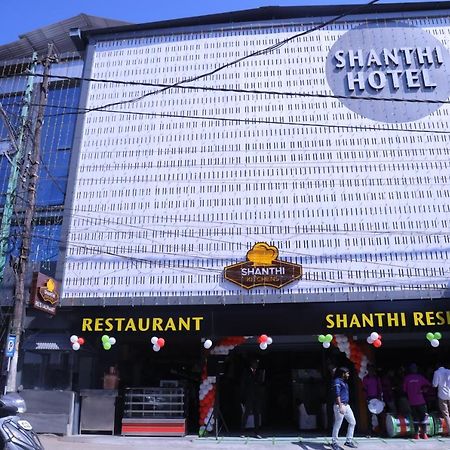 Shanthi Residency Pathanamthitta Екстер'єр фото