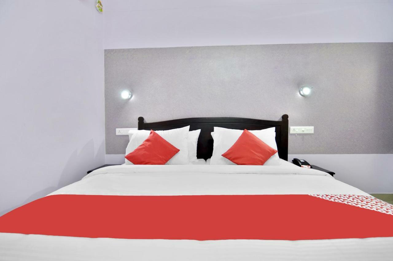 Shanthi Residency Pathanamthitta Екстер'єр фото