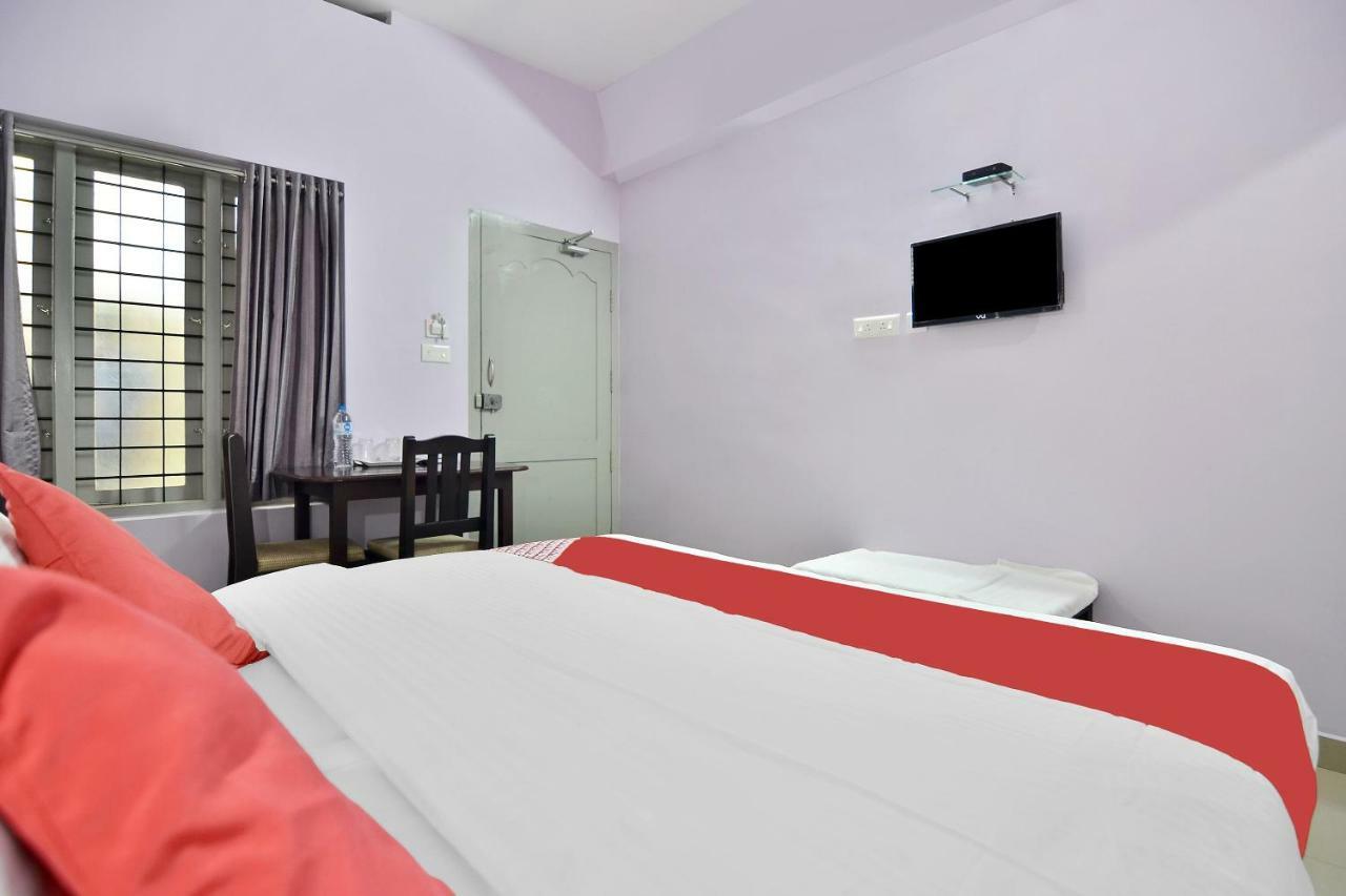 Shanthi Residency Pathanamthitta Екстер'єр фото